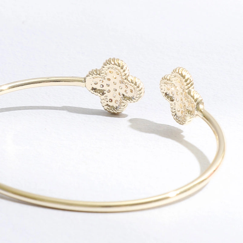 Thin Gold Tone Wire Two Cz Clover Edges Bracelet