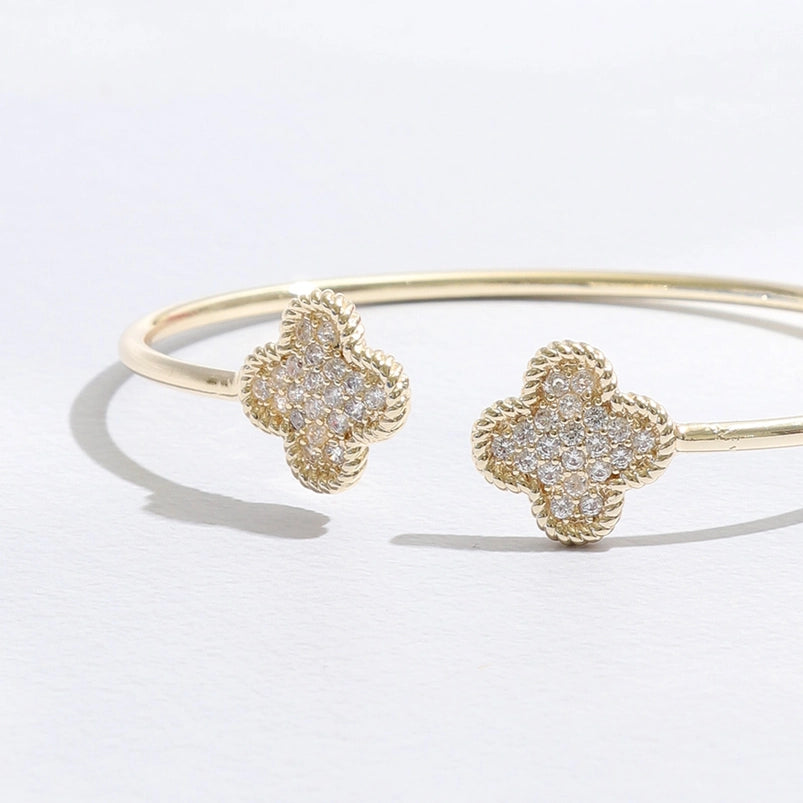 Thin Gold Tone Wire Two Cz Clover Edges Bracelet