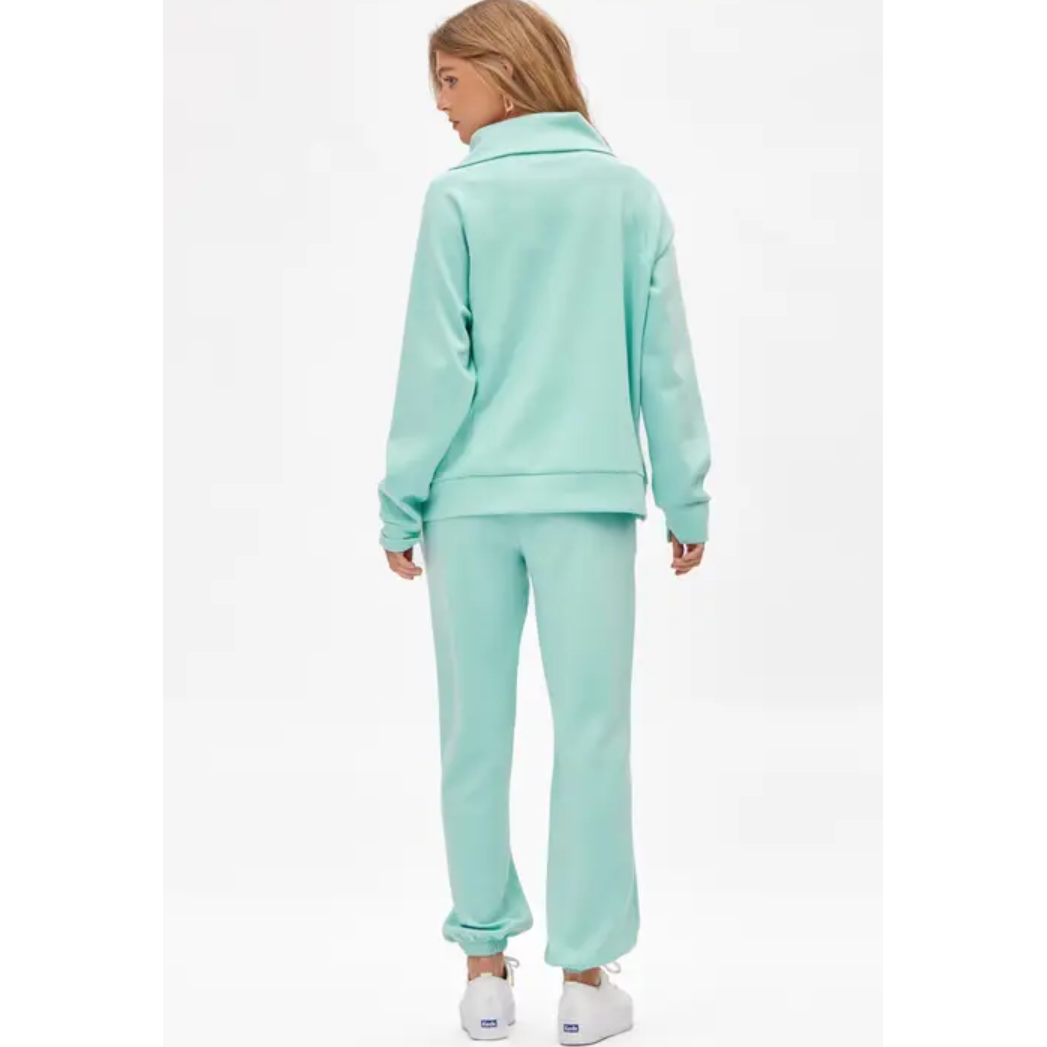 Quarter Zip Pullover + Jogger Modal Travel Set