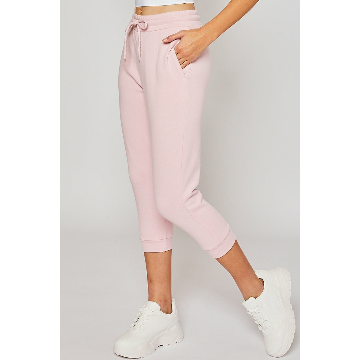 FLEECE HIGH RISE CAPRI JOGGER PANTS